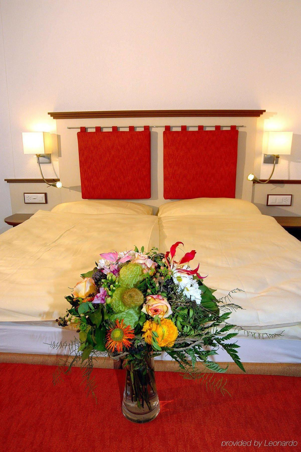 Hotel Simi Zermatt Rum bild